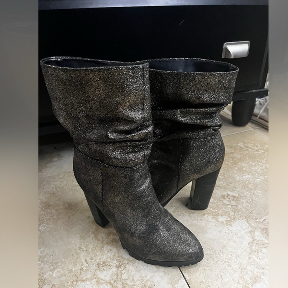 Gunmetal gold distressed scrunched boots - Picture 2 of 2